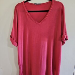 Elegant Pink V-Neck Short Sleeve Tee